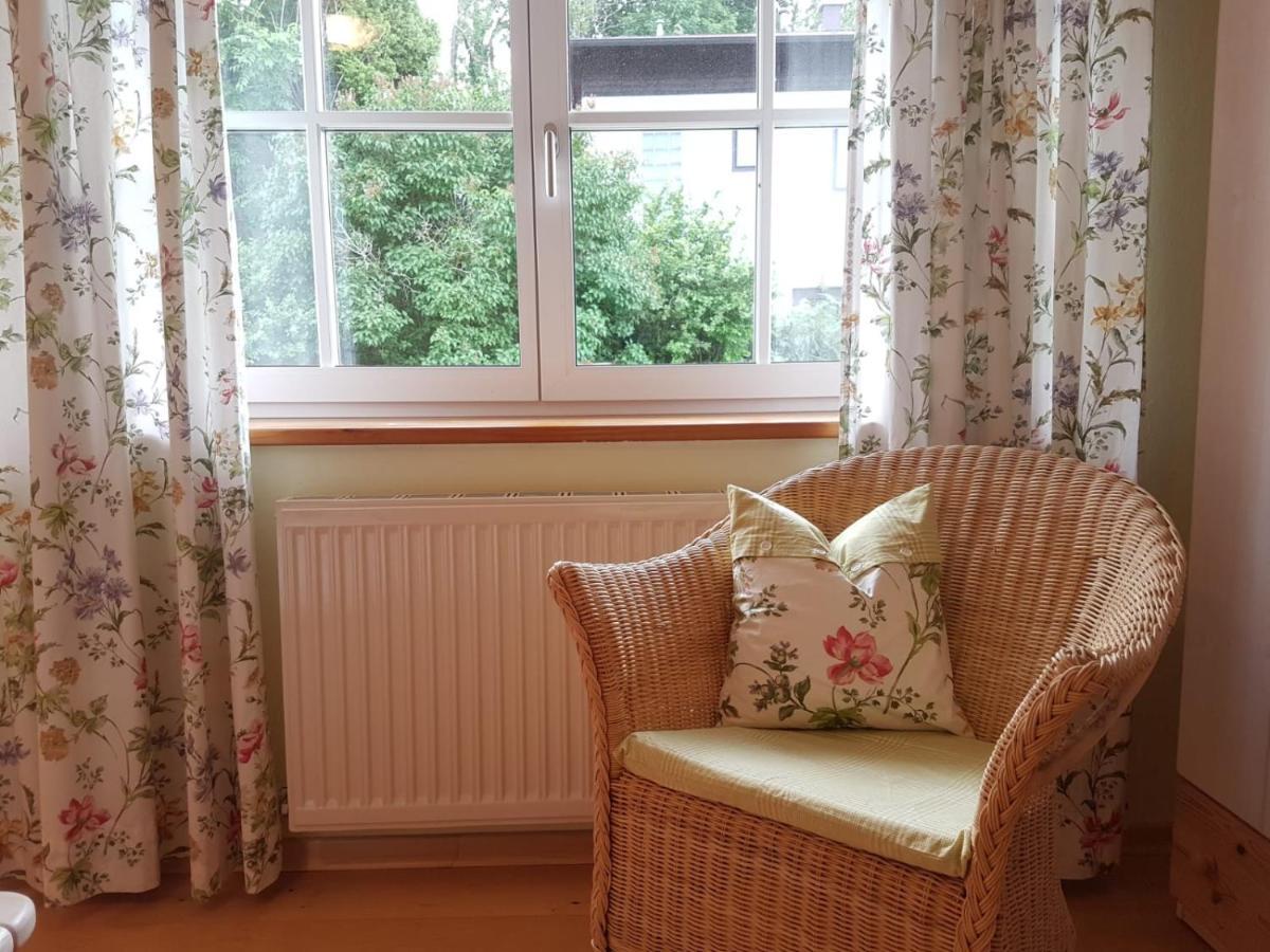 Wunderschoene Ferienwohnung Mit Seeblick Zell am Moos Ngoại thất bức ảnh